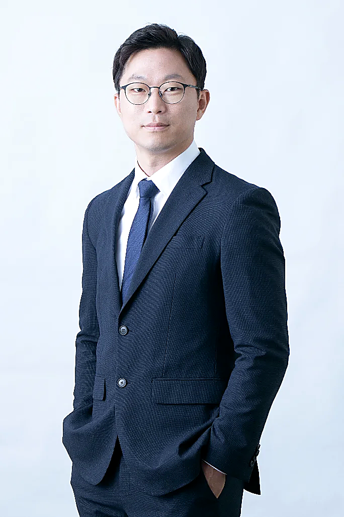Dr. Ryan J. Y. Kim